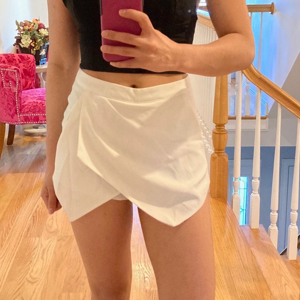 Missguided White Mini Skort